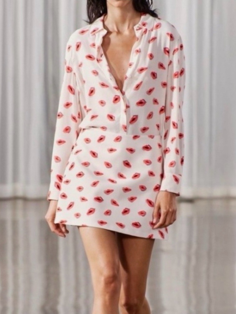NWT Zara White Skirt with Red Lip Print